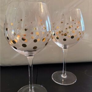 Gold Polka Dot Wine Glasses